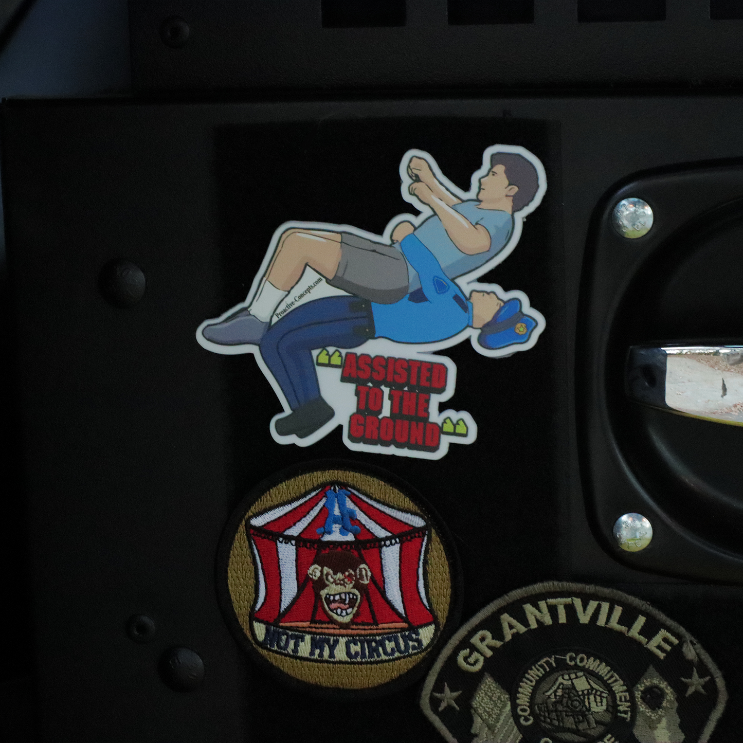 ASSISTED TO THE GROUND - PVC VELCRO PATCH